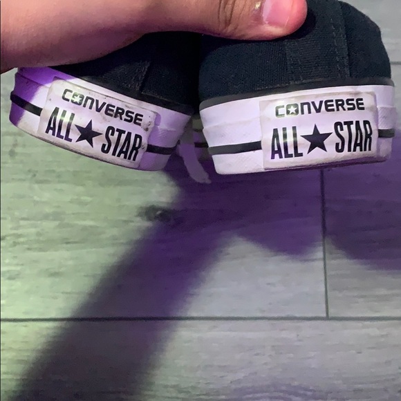 Converse shoes - Picture 3 of 3